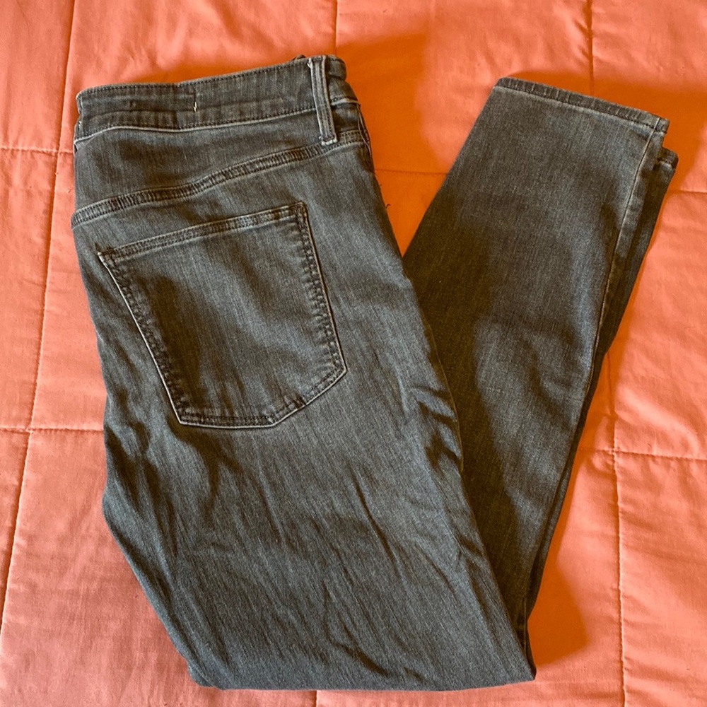 Woman’s Grey High Rise Universal Tread Denim Jeans 14
